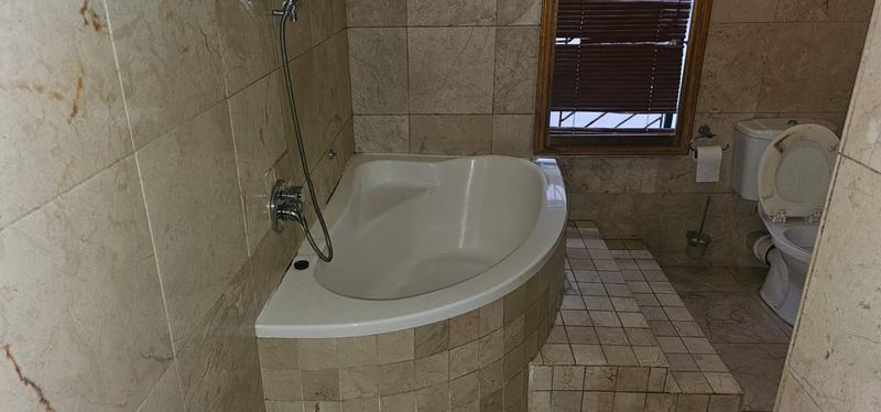 5 Bedroom Property for Sale in Guguletu Western Cape